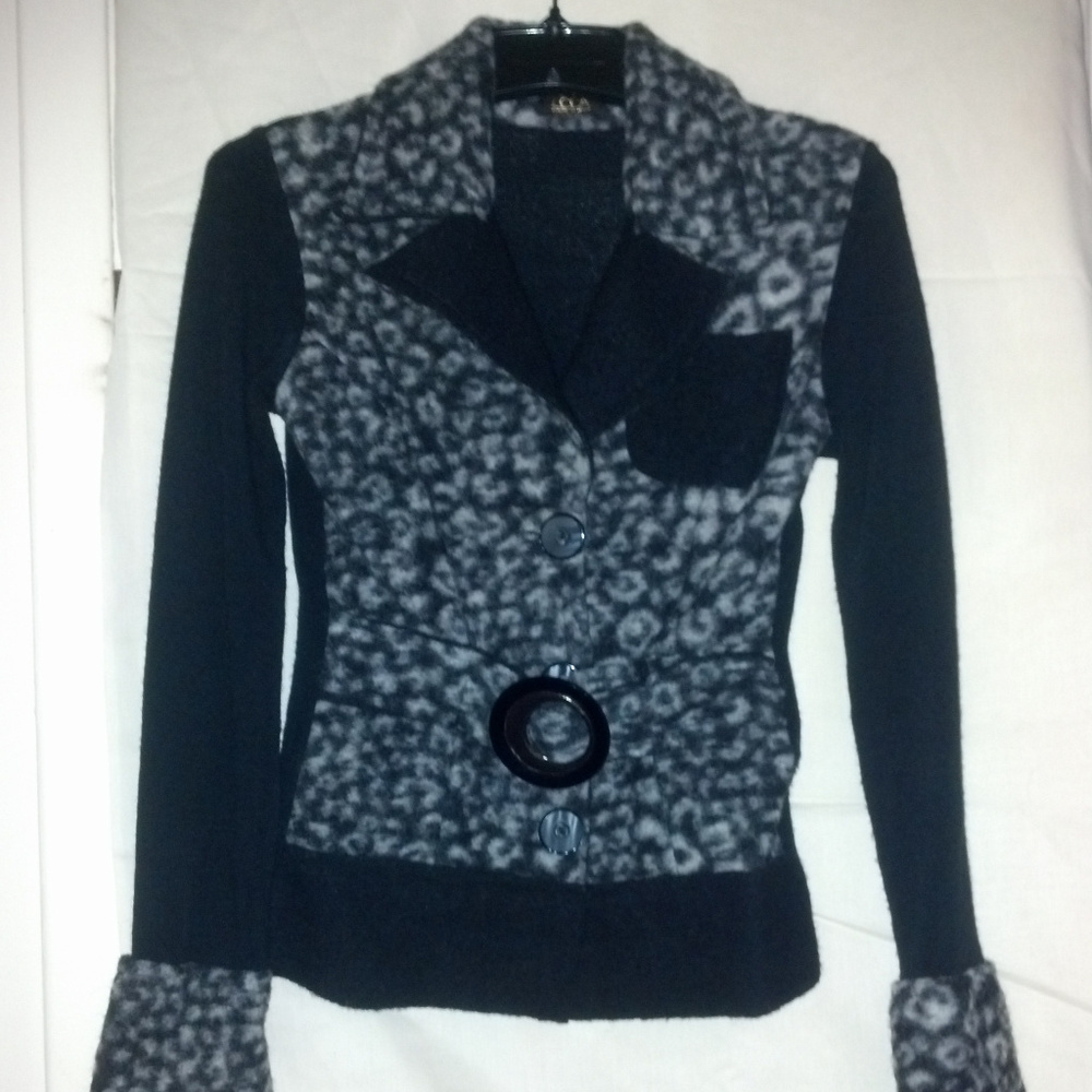 LOLA-Animal-Print-Belted-Sweater-Jacket-Top-